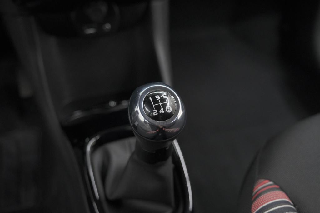 Citroen C1 1.0 vti feel | airco | bluetooth radio | 5 deurs | allseasonband