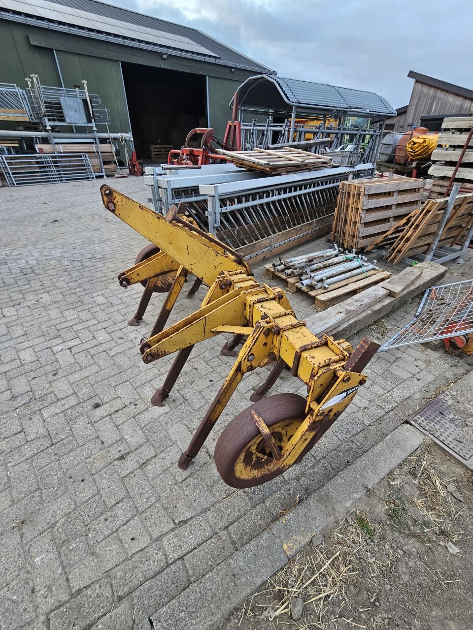 Cultivator