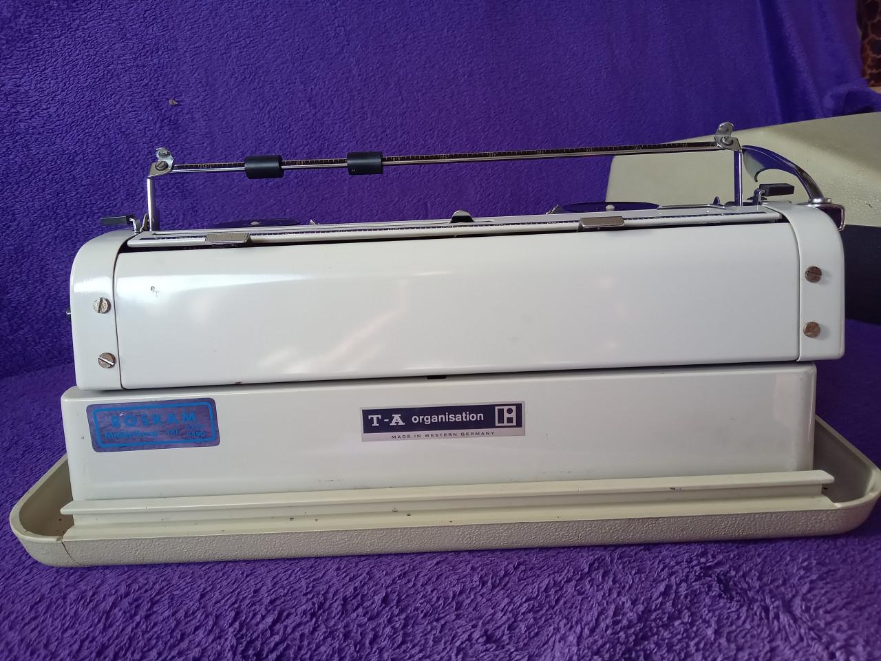 Typmachine