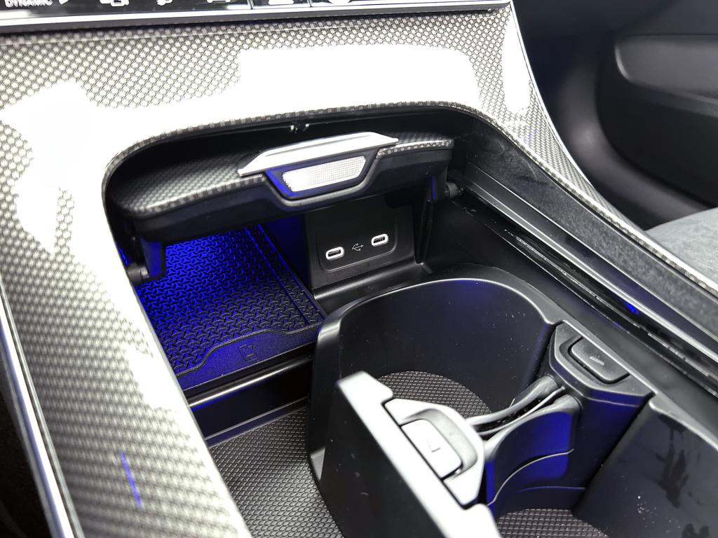 Mercedes-Benz C-Klasse 300 e business solution amg | premium plus | trekhaa