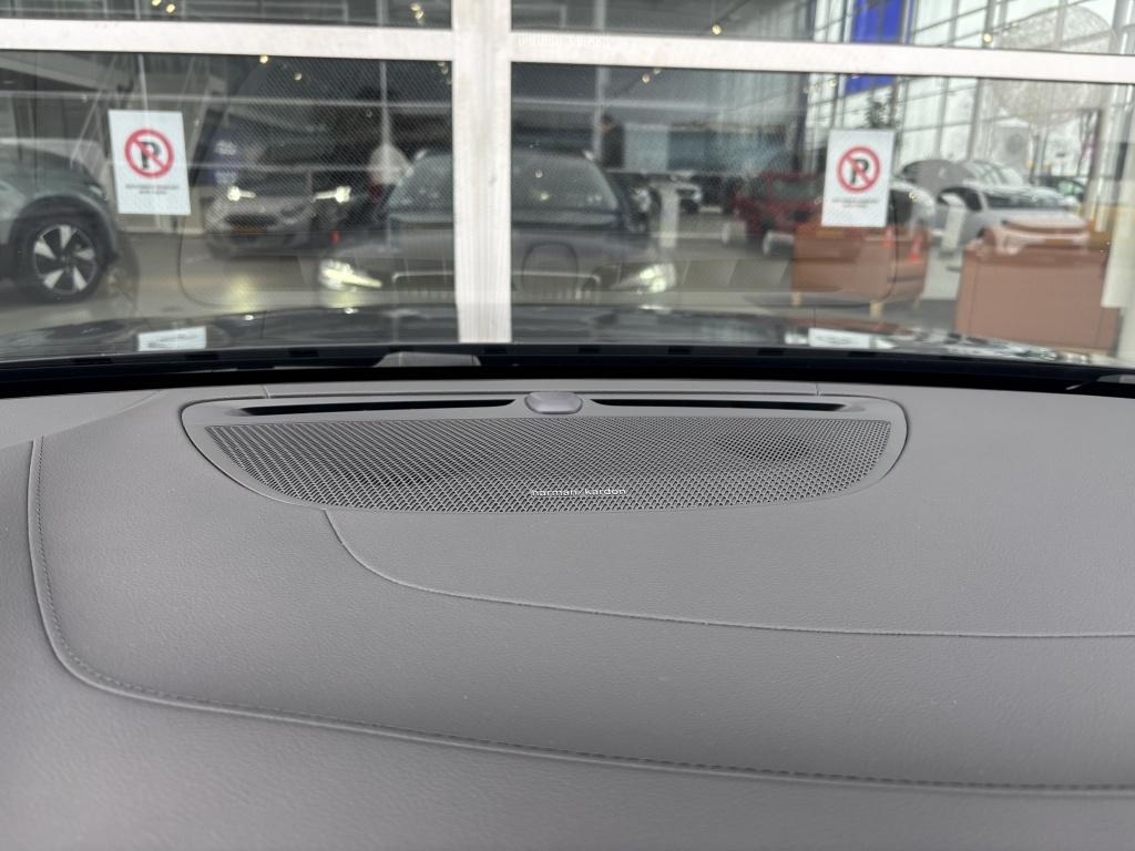 Volvo V60 t6 398pk recharge bright| panodak| adap.cruise| trekhaak| camera