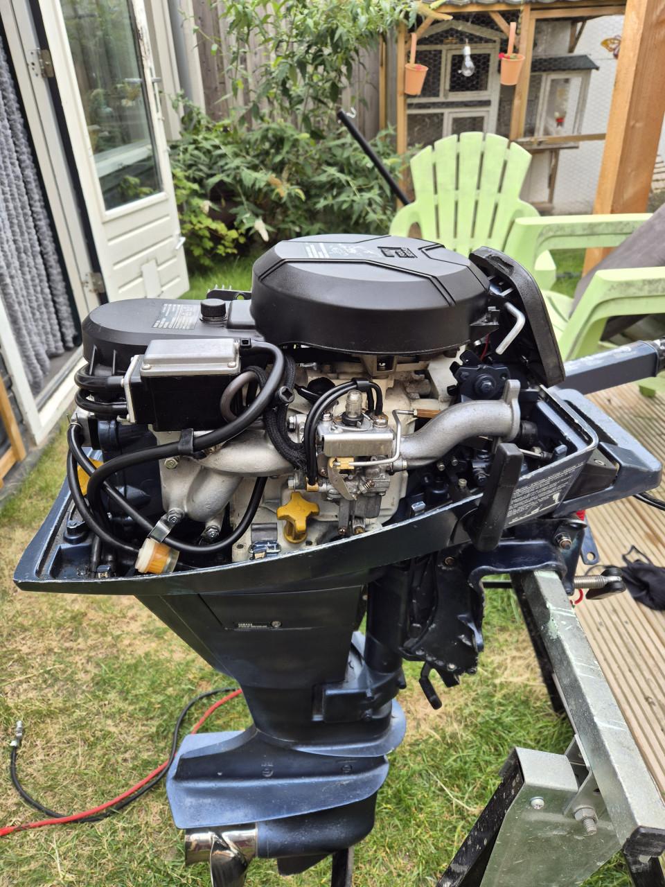 Yamaha 9.9  4 takt. buitenboordmotor met electrische start, kort staart.