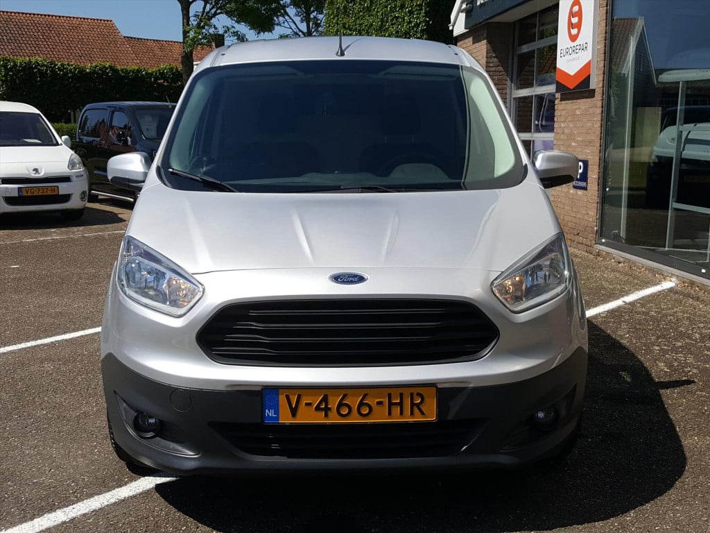 Ford Transit Courier gb trend 1.5 tdci duratorq 75pk s&s euro6 airco | trek