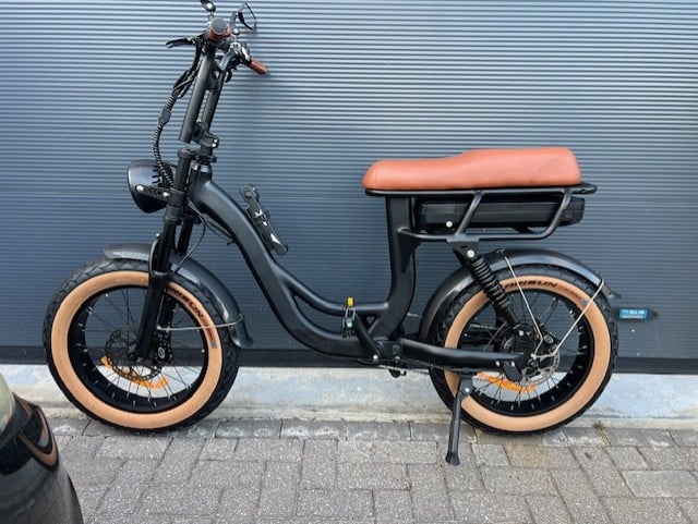 EB8 Elektrische Fatbike Weinig kilometer 00183 kl meter