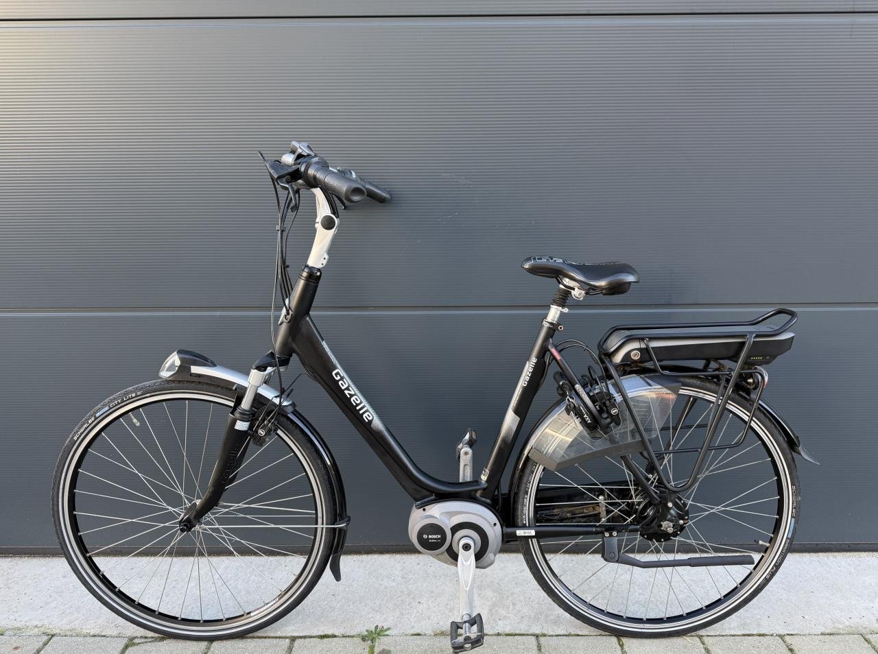 Gazelle Orange C330 middenmotor elektrische fiets 400WH