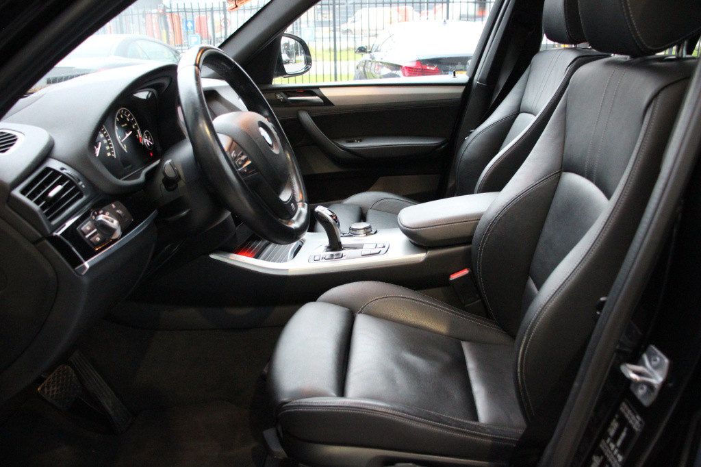 BMW X3 xdrive35i high executive m-sport | 306pk | panoramadak | afn. trekha