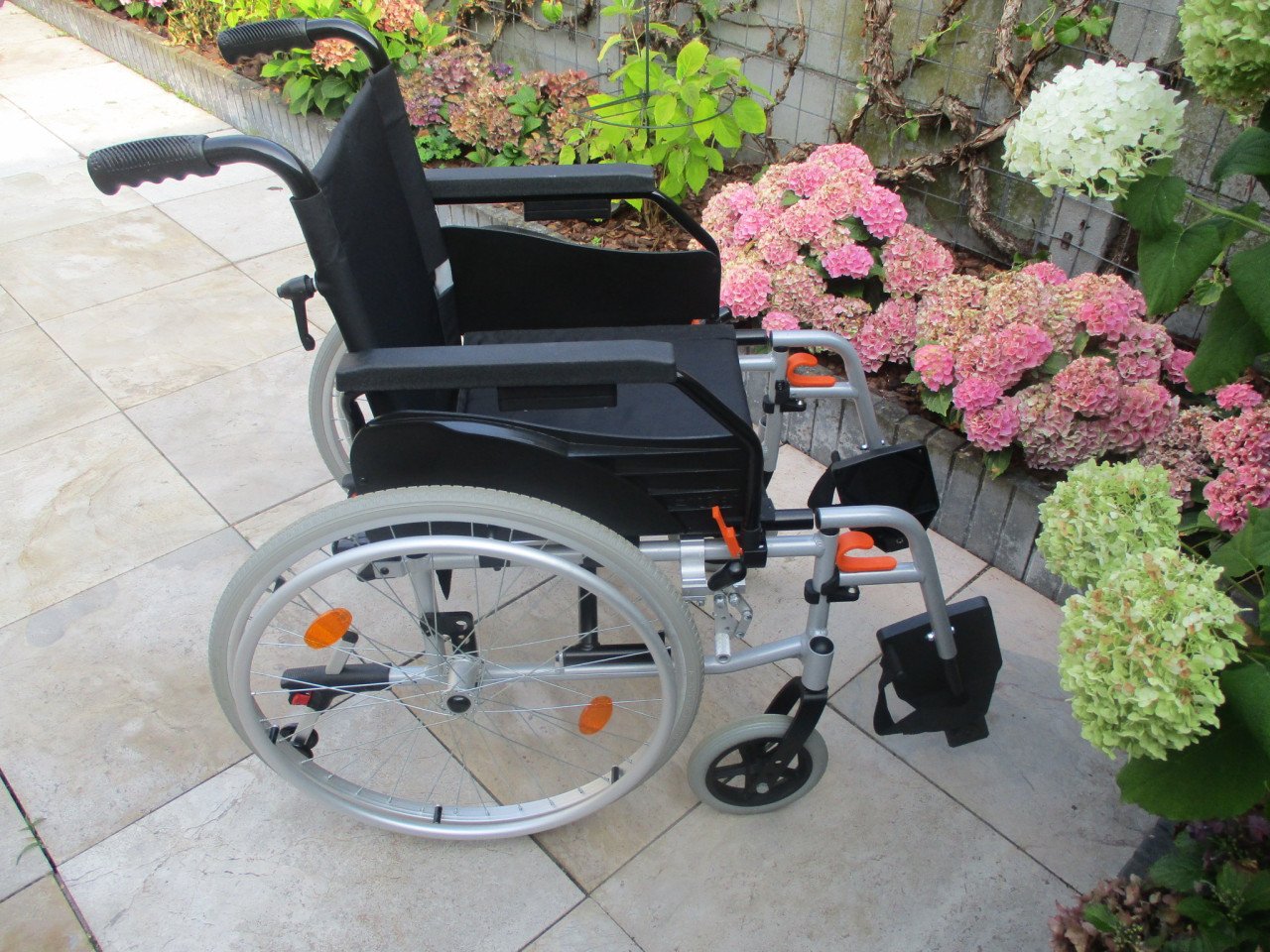 Zgan Excel G- Eco opvouwbare lichtgewicht, rolstoel enkele keren gebruikt