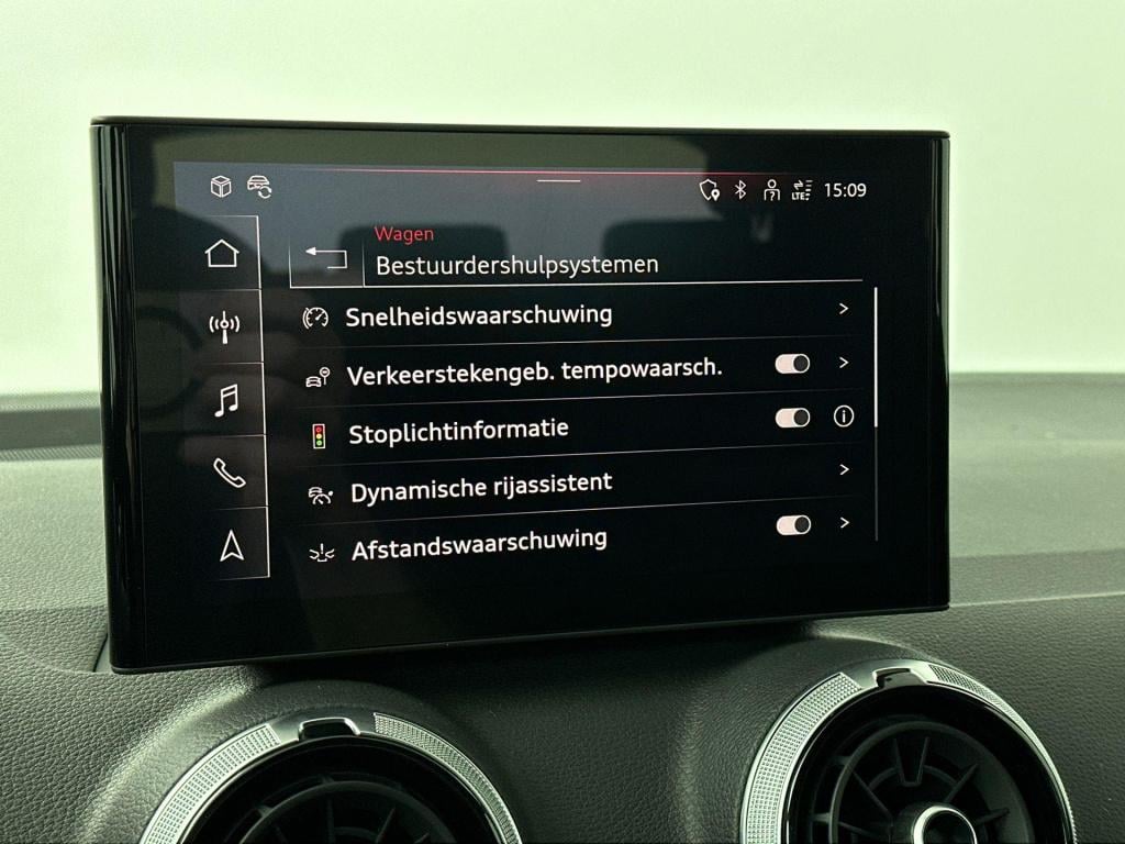 Audi Q2 s edition 35 tfsi 110 kw / 150 pk hatchback 7 vers