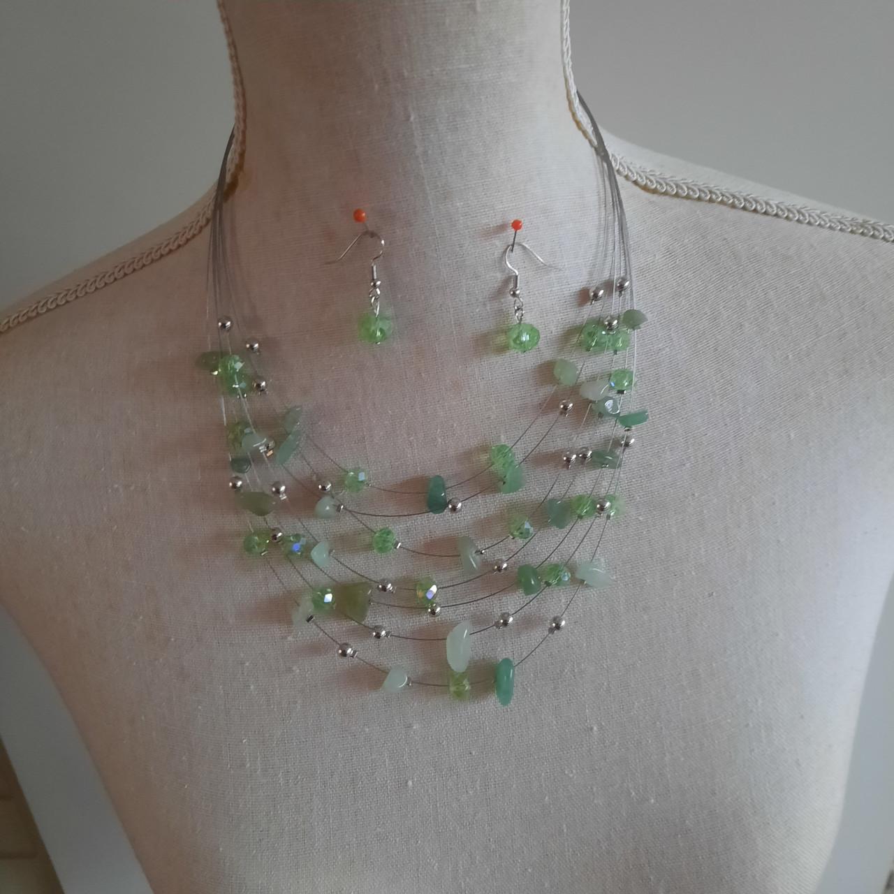 Mooie nieuwe sieraden setjes, ketting / oorbellen in diverse kleuren