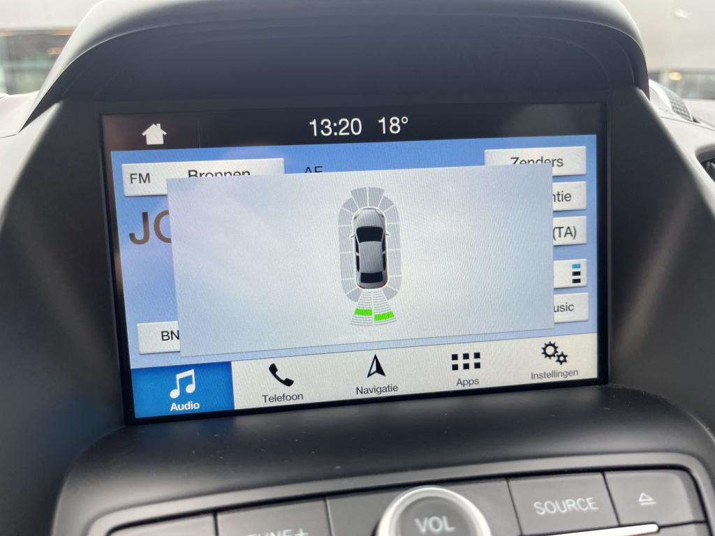 Ford Kuga 1.5 ecoboost titanium 2000 kg  trekgewicht