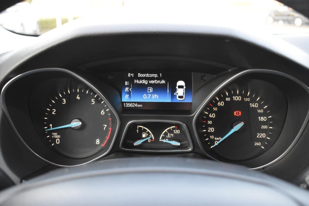 Ford Focus 1.0 titanium edition | climate control | cruise control | parkee
