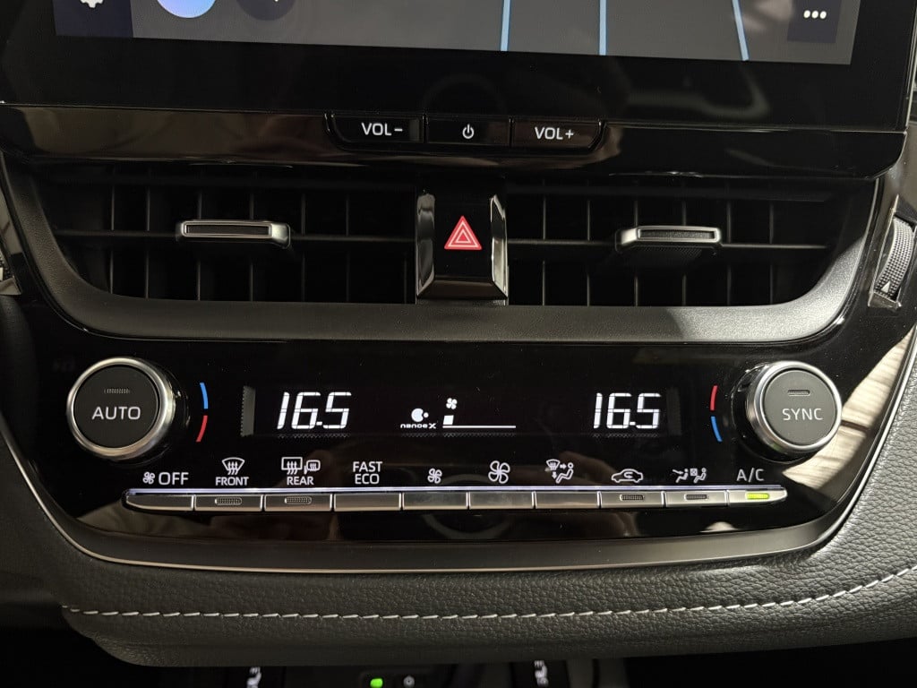 Toyota Corolla Touring Sports | € 1.500,- hybrid 180 gr sport