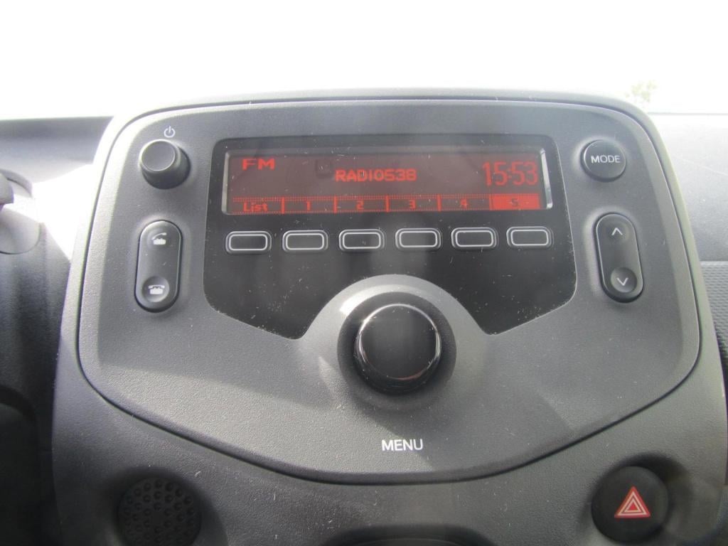 Toyota Aygo 1.0 vvt-i x-fun | 5 deurs | airco | bluetooth