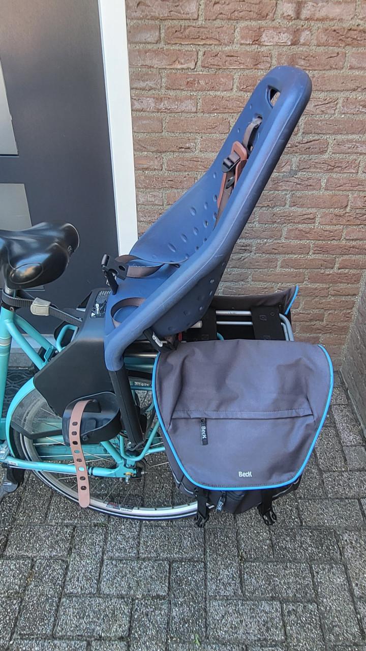 Fietsstoeltje Thule Yepp Maxi  met adapter