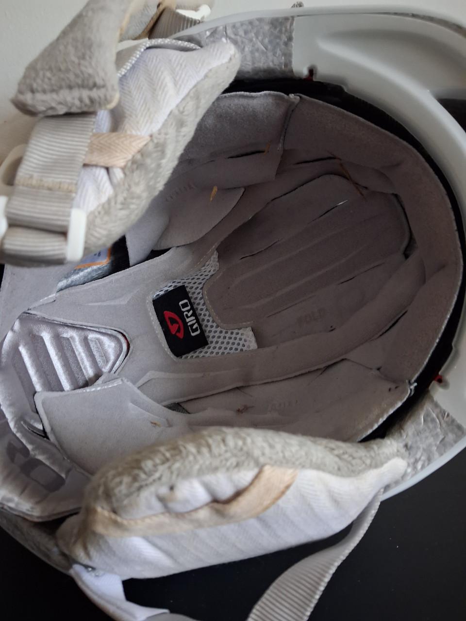 Dames Skihelm 2x gebruikt