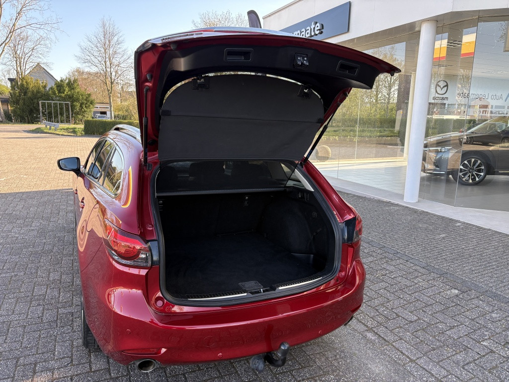 Mazda 6 sportbreak 2.0 s.a.-g luxury aut. sunroof trh. luxe!