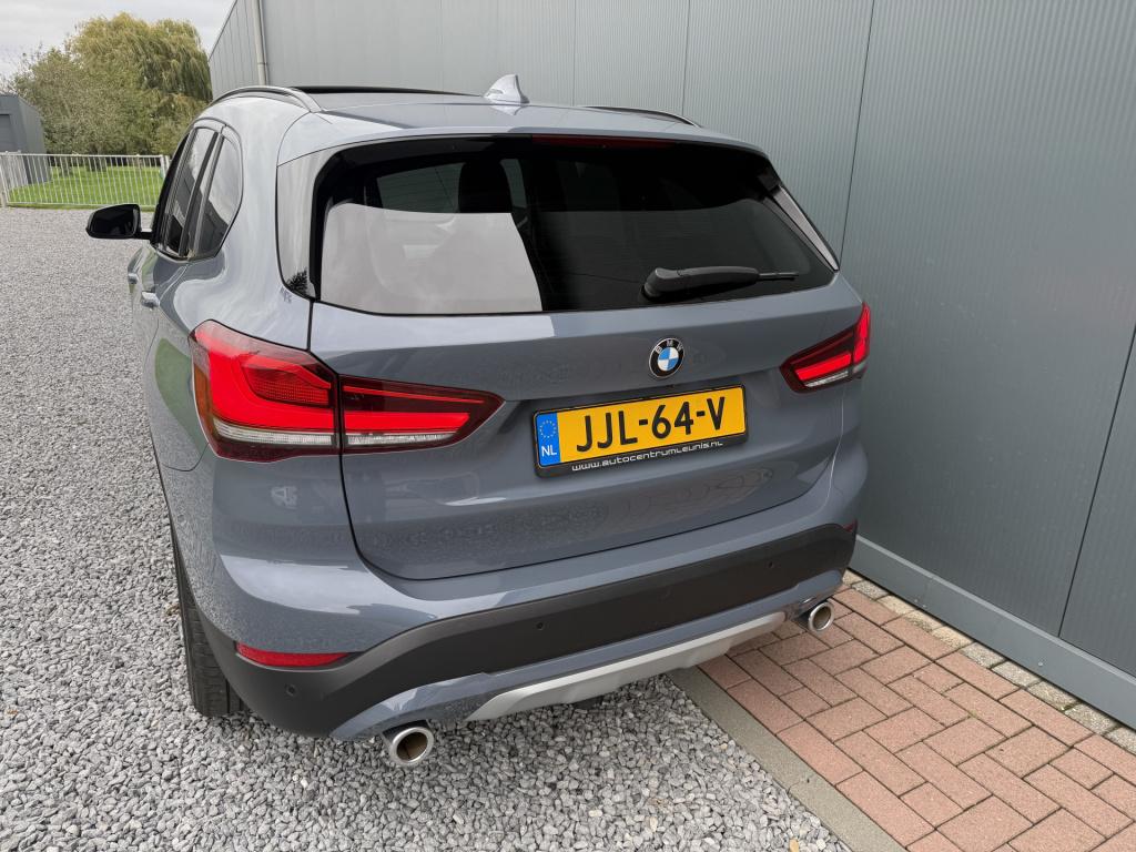 BMW X1 s-drive20i 192pk automaat high executive panoramadak