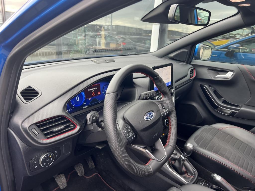 Ford Puma 1.0i ecoboost hybrid 125pk st-line x , panodak , adaptive cc, car