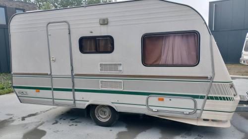 Chateau la Car met voortent