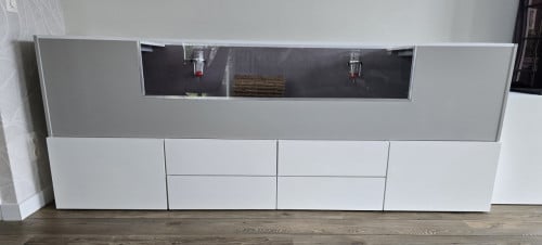 Op maat gemaakt caviaverblijf met opbergruimte (Ikea Besta)
