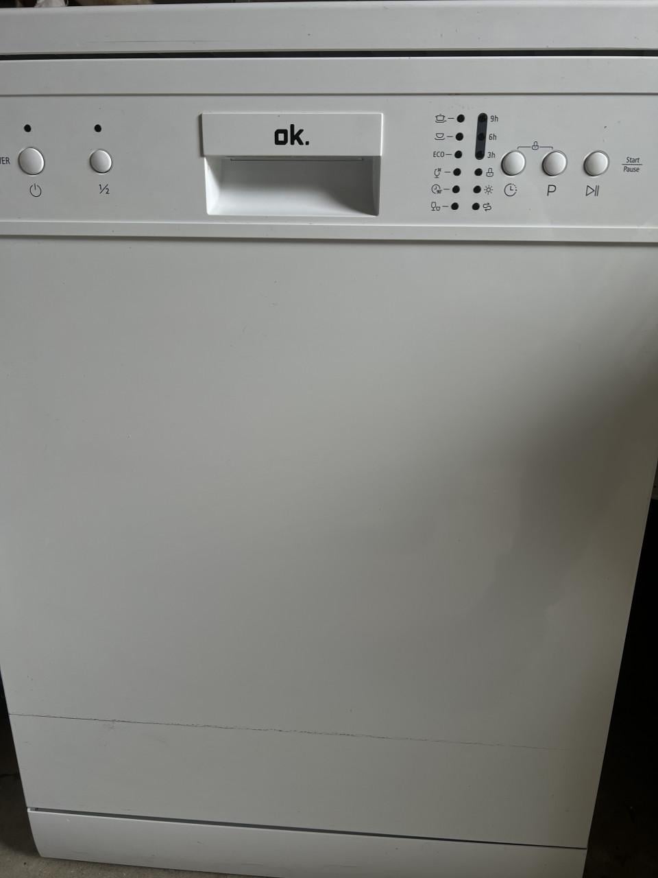 A++ klasse vrijstaand Vaatwasser als nieuw nauwelijks gebruikt 85x60 cm.