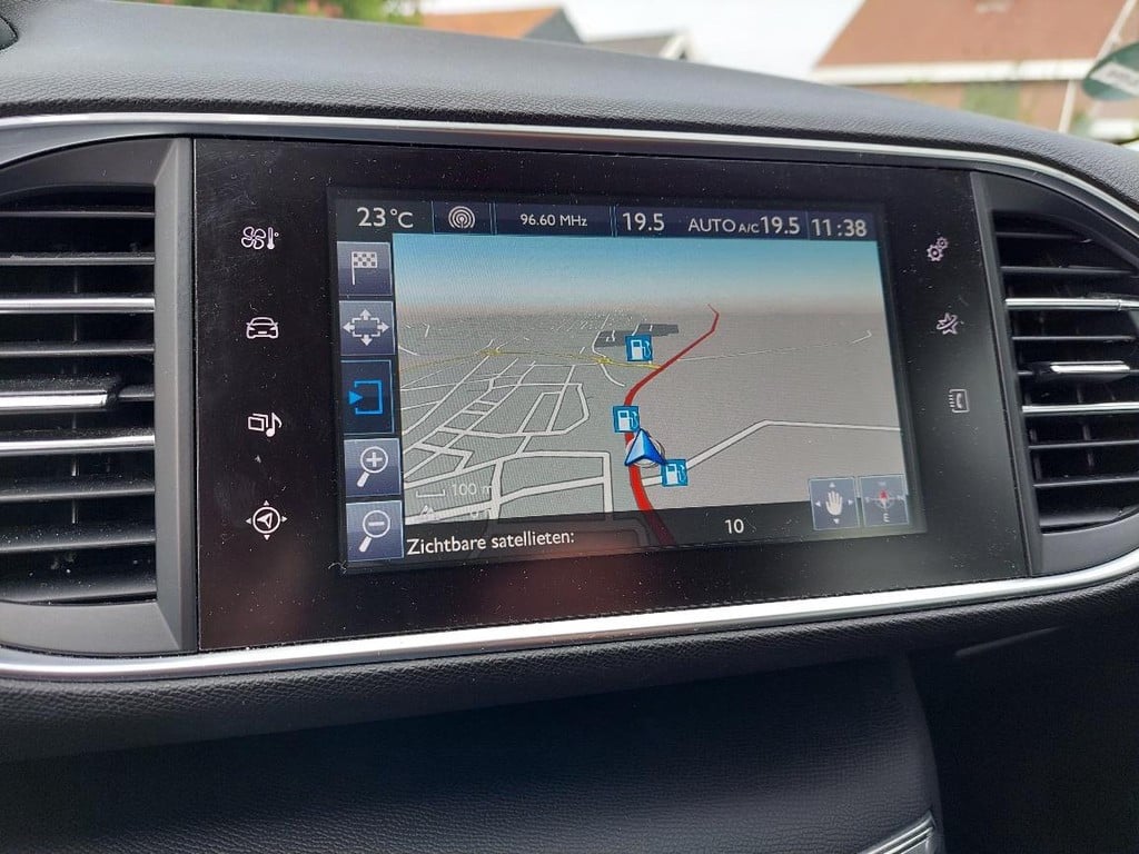 Peugeot 308 1.2 puretech active | navi | park.sens | climate control