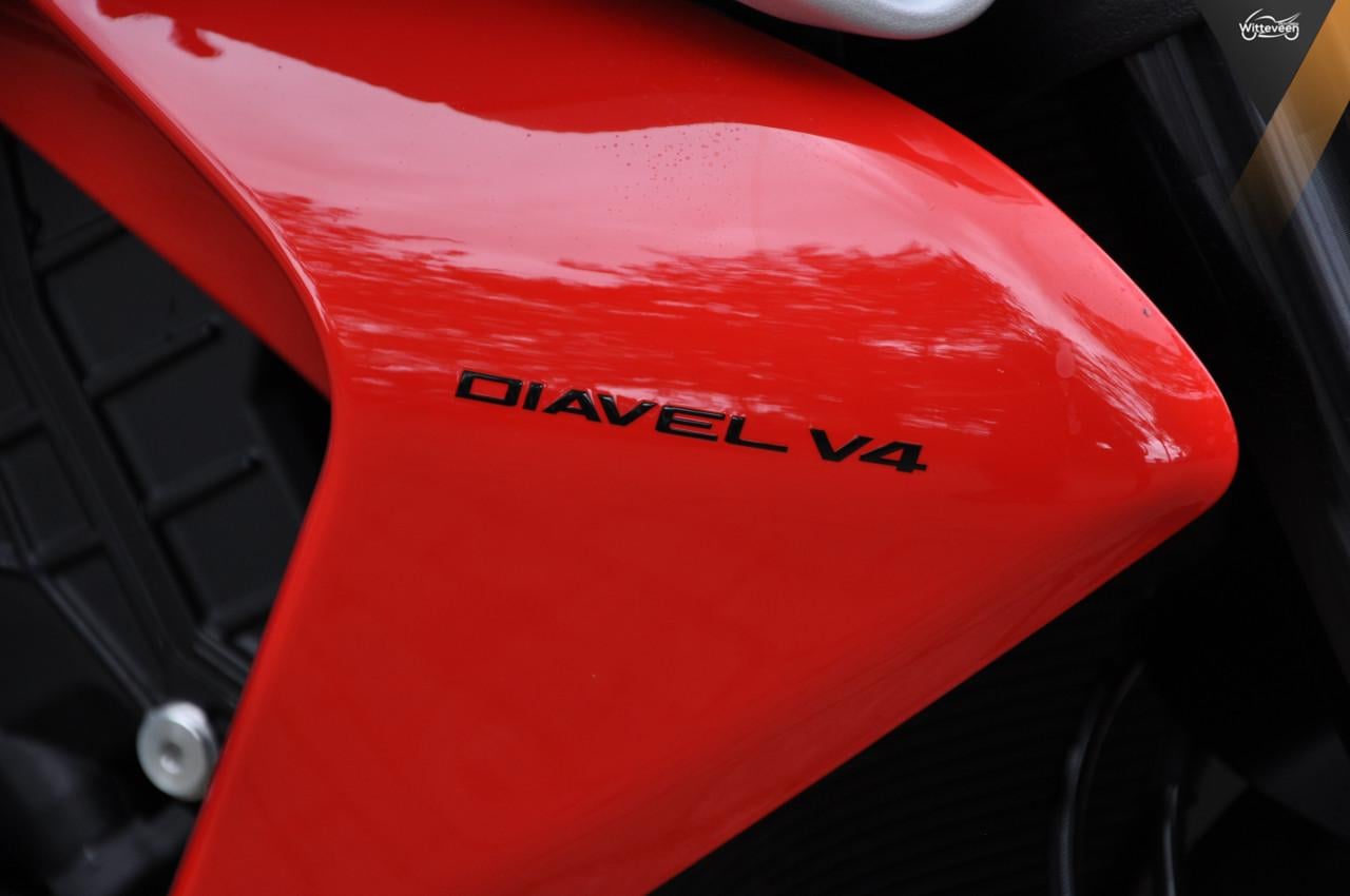 Ducati Diavel V4 Zeer nette motor