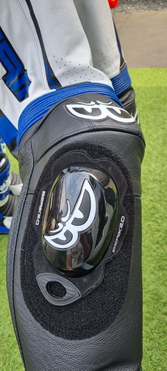 Motorpak maat 56 Motorlaarzen maat 45