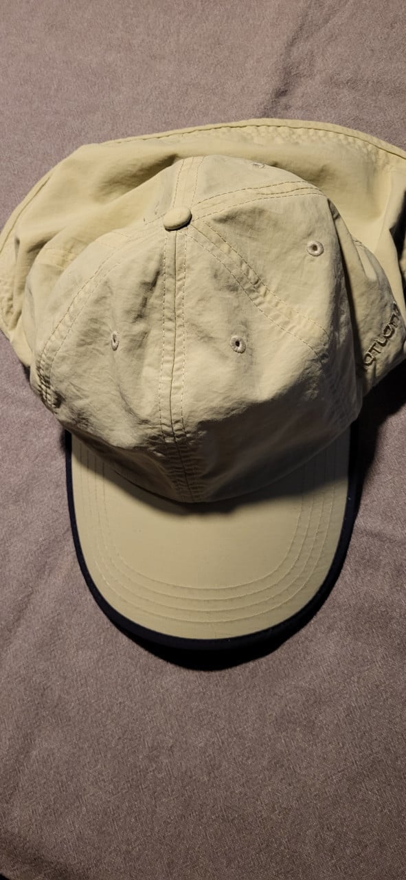 Pet met nekflap Hatland