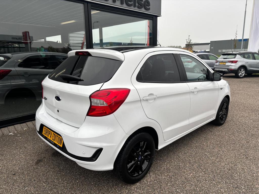 Ford KA ka+ 1.2 85pk black & white, stoelverwarming, voorruitverwarming, se