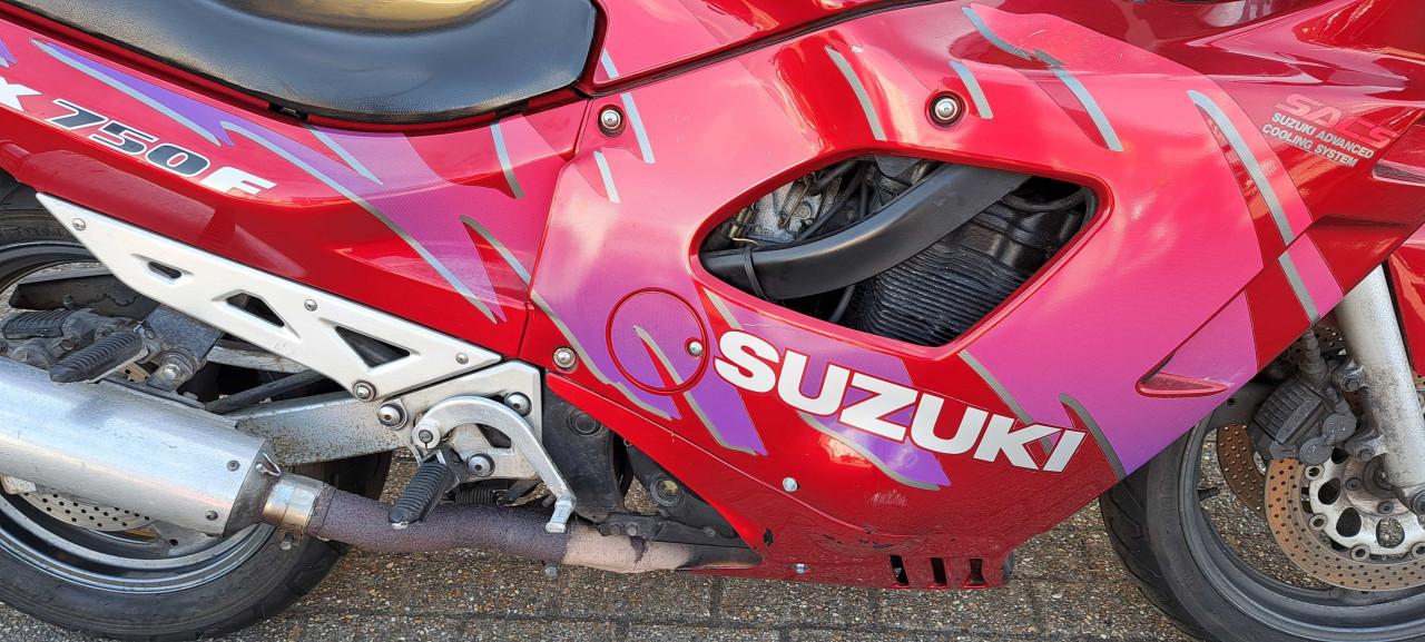 Suzuki GSX 750 F Verkocht