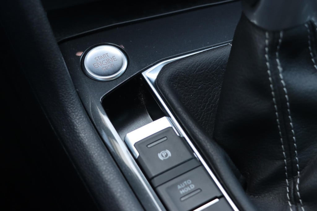 Volkswagen Tiguan 1.5 tsi r-line 150pk dsg7