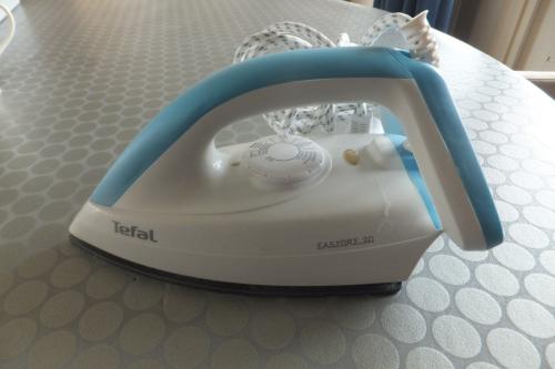 Licht strijkijzer gemakkelijk mee te nemen