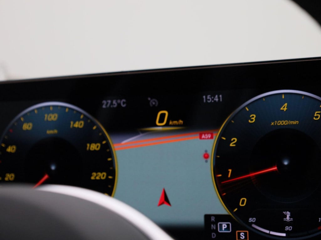 Mercedes-Benz Cla shooting brake 200 business solution luxury | automaat | 