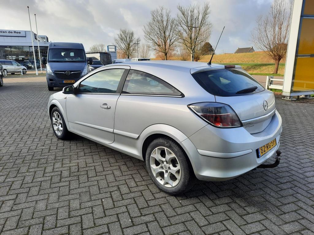 Opel Astra gtc 1.6 sport