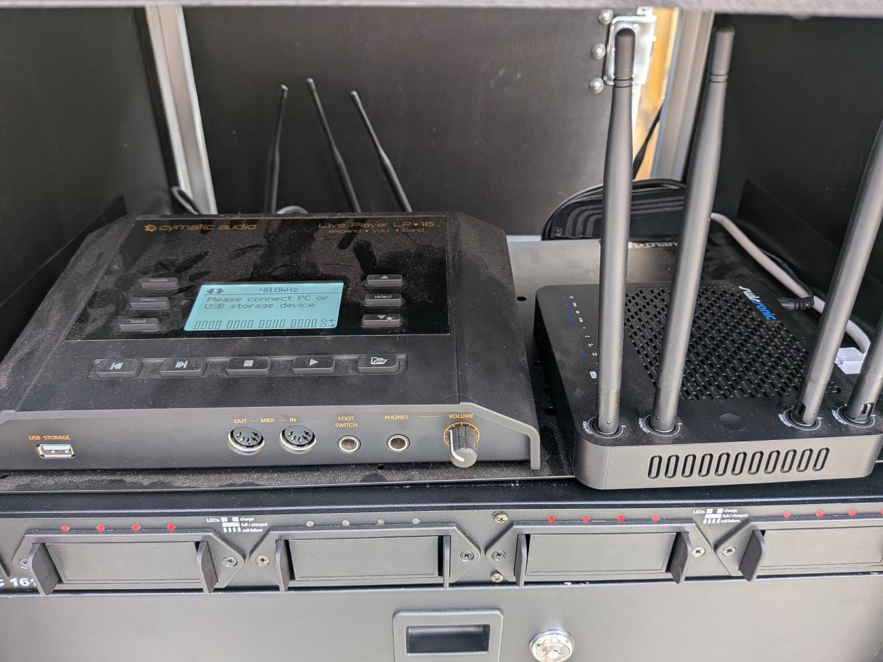 Compleet professionele IEM / monitor-rack met o.a. X32 Rack