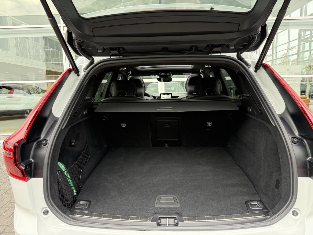 Volvo XC60 t6 398pk ultra black edition|panodak| 360camera| adap.cruise| fa