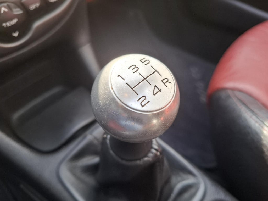 Peugeot 206 cc 2.0i 16v cabriolet clima/leder/park