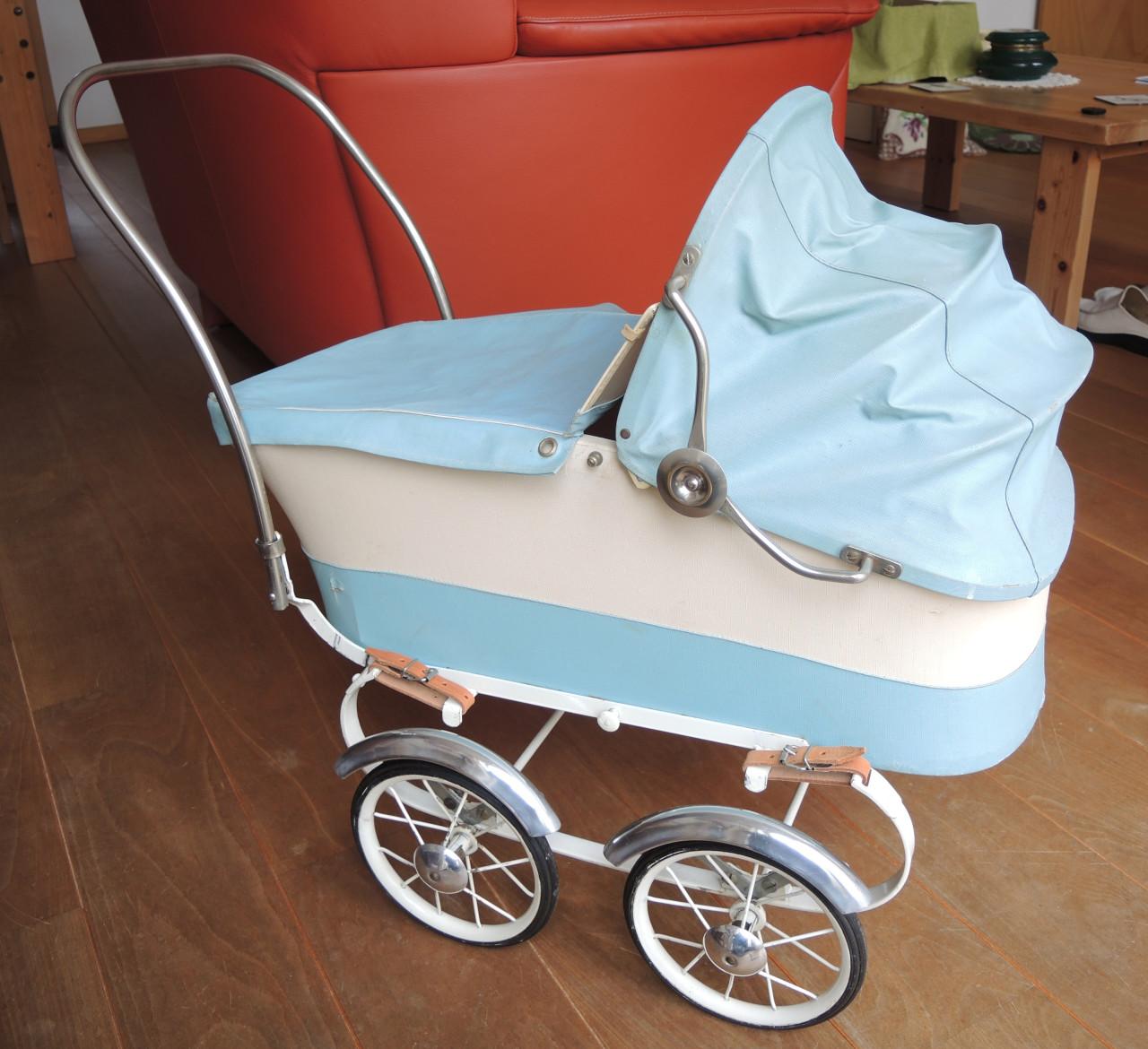 Vintage poppenwagen - merk Zekiwa