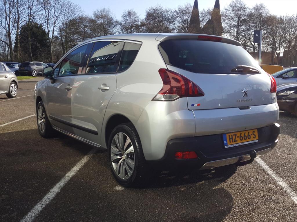 Peugeot 3008 style 1.2pt-130pk trekhaak | navigatie | cruise & climate cont