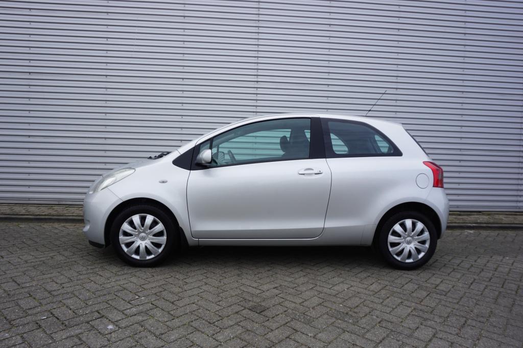 Toyota Yaris 1.3 vvti sol airco / elektr. ramen / nap