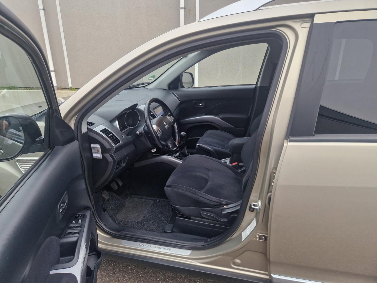 Mitsubishi Outlander 2.4 Intro Edition 2WD