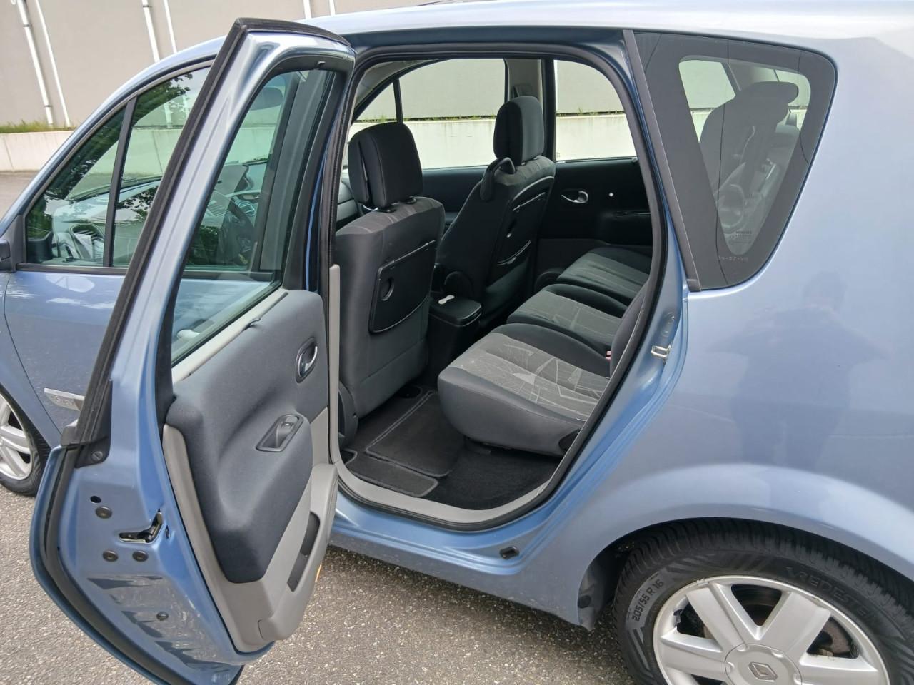 Renault Scénic 1.6-16V Tech Line