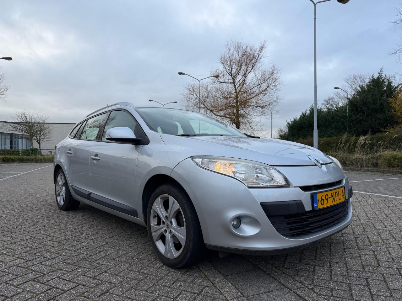 Renault Megane Estate Dynamique 1.6 | Apk | Nap | Airco | Elektr ramen|