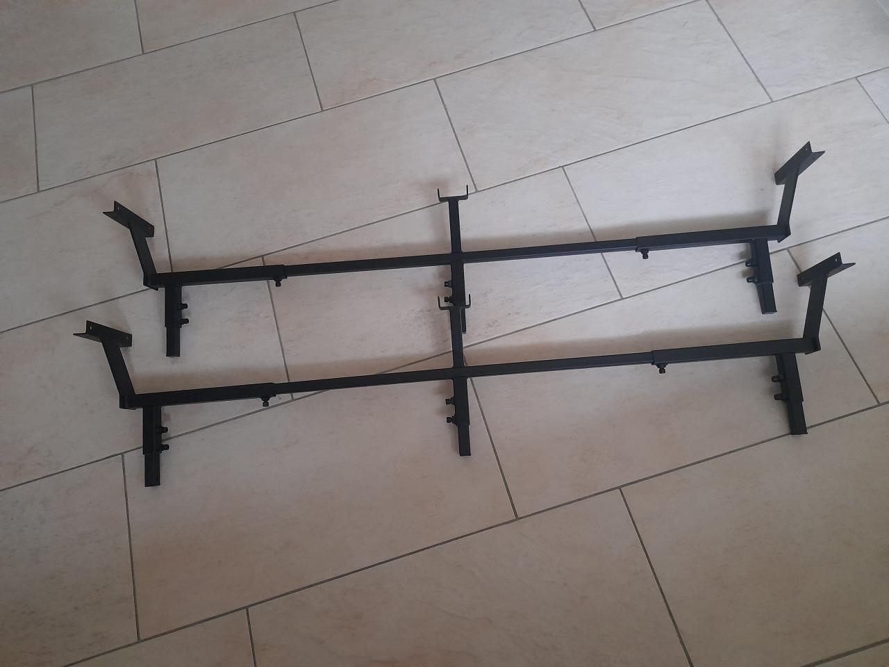 Poten set  voor 2 persoons bed van 140/160/180 breed (verstelbaar) i.g.st.