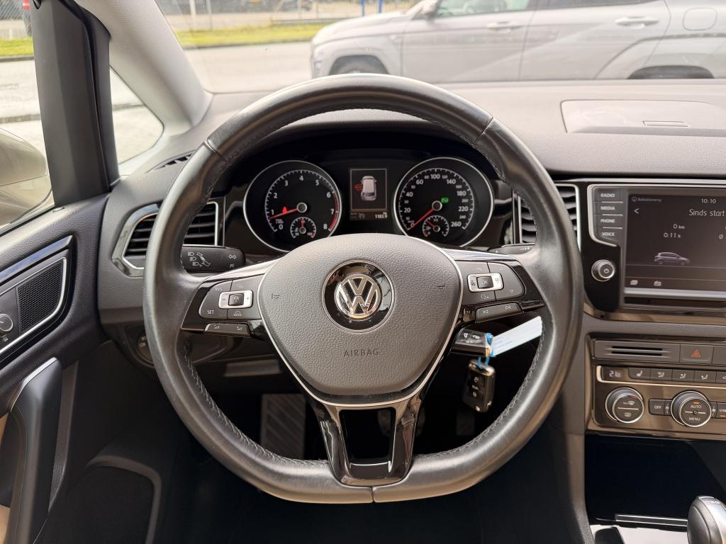 Volkswagen Golf Sportsvan 1.2 tsi highline dsg automaat | leder | trekhaak!