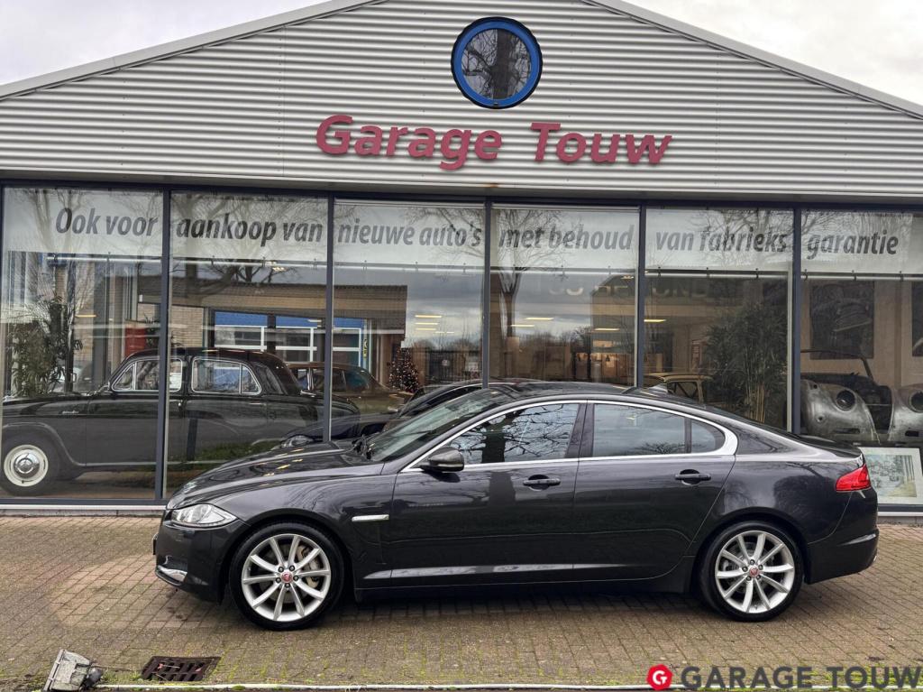 Jaguar XF 3.0 v6 sc 340pk
