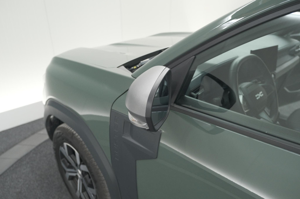 Dacia Duster mild hybrid 130 expression | camera | stoelverwarming | apple 