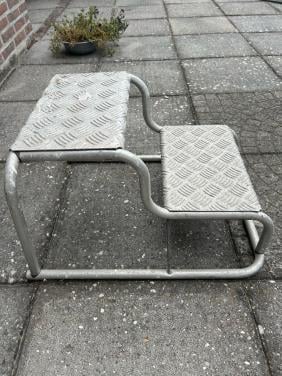 Aluminium  opstapje. 2 tredes