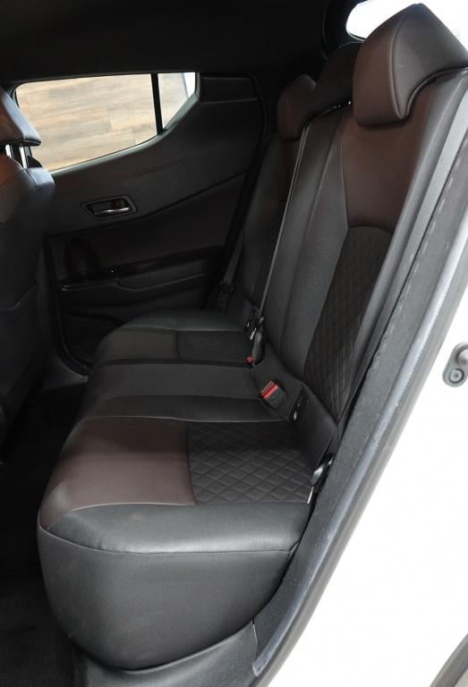 Toyota C-hr 1.2 executive | cruise | camera | stoelverw. |
